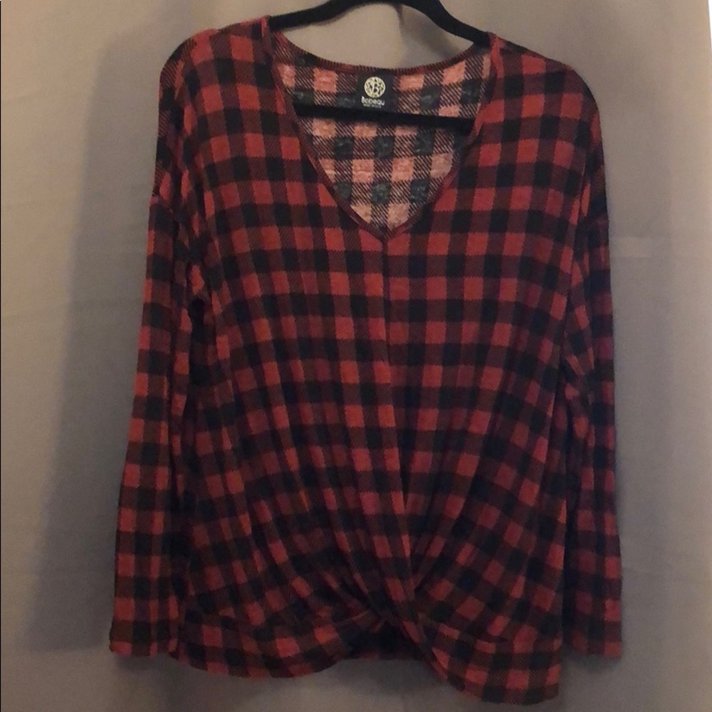 Bobeau plaid top